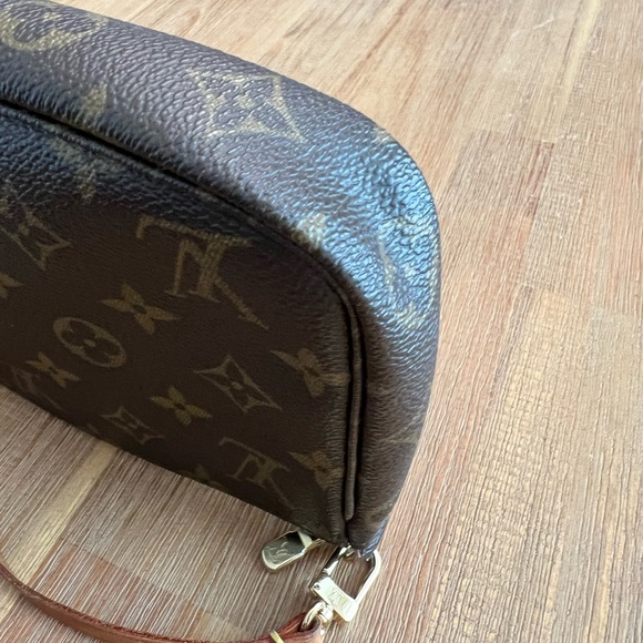 Vintage Louis Vuitton Pochette - Picture 14 of 14